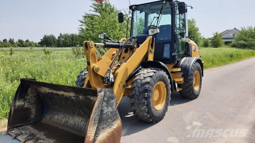 CAT 908M ホイールローダー・タイヤショベル