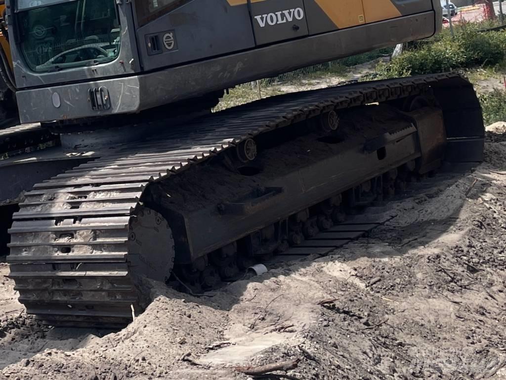 Volvo EC 220 EL 大型油圧ショベル12t以上（パワーショベル・ユンボ）