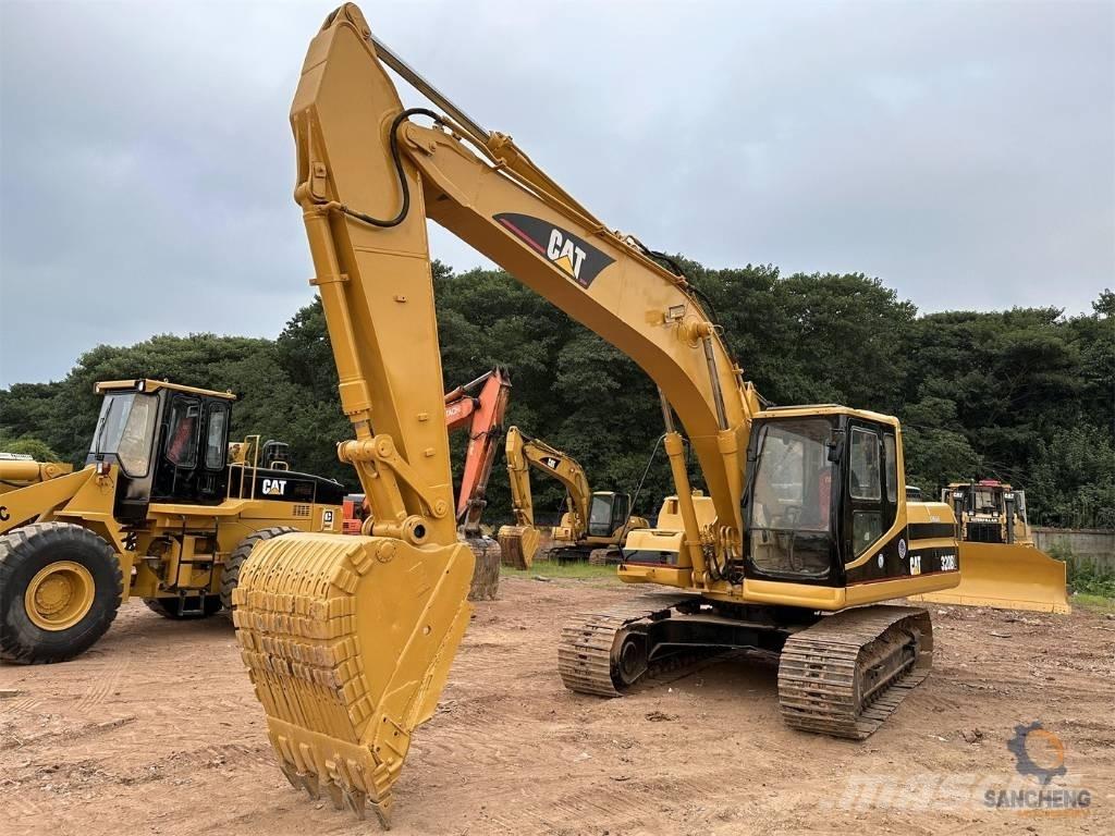 CAT 320BL 大型油圧ショベル12t以上（パワーショベル・ユンボ）