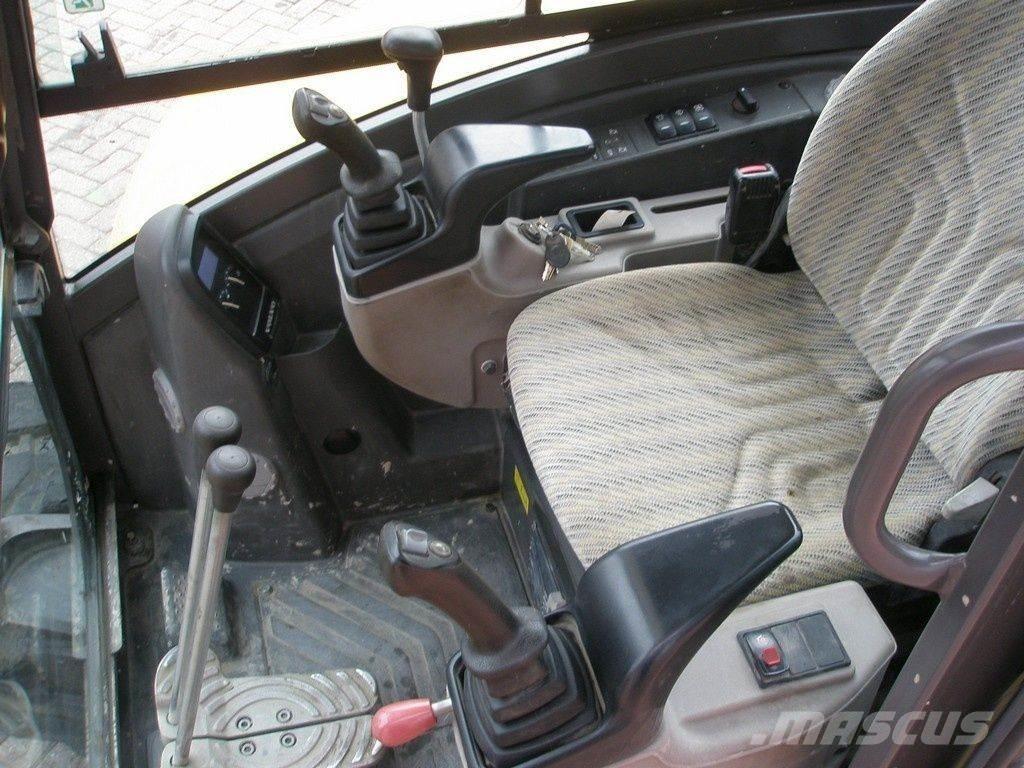 Volvo ECR50D ミニ油圧ショベル 7t以下（ミニユンボ・ミニディガー）