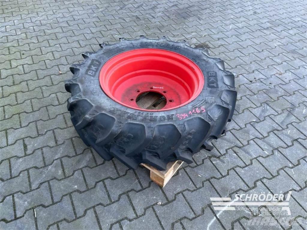BKT 1X 320/70 R24 タイヤ、ホイル、リム