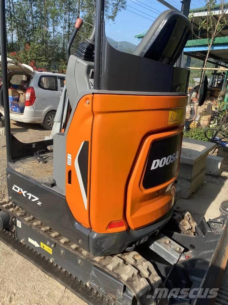 Doosan DX 17 ミニ油圧ショベル 7t以下（ミニユンボ・ミニディガー）