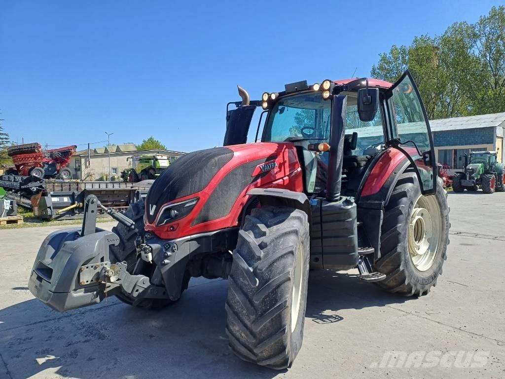 Valtra T 234 A トラクター