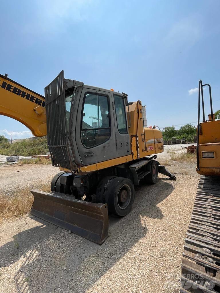 Liebherr A316 廃棄物／工業産廃処理機