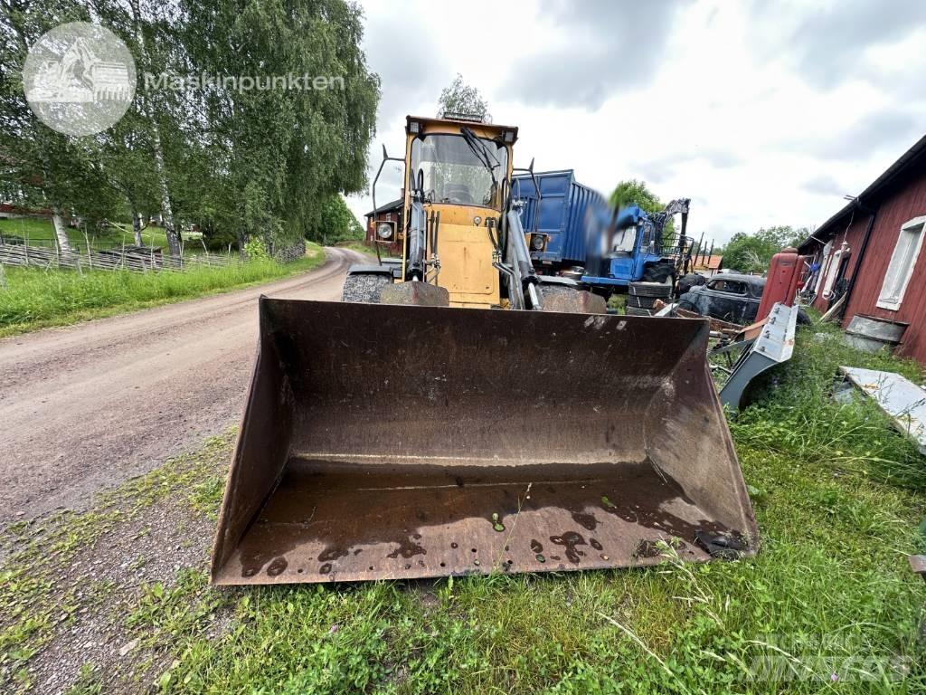 Volvo BM 4300 ホイールローダー・タイヤショベル