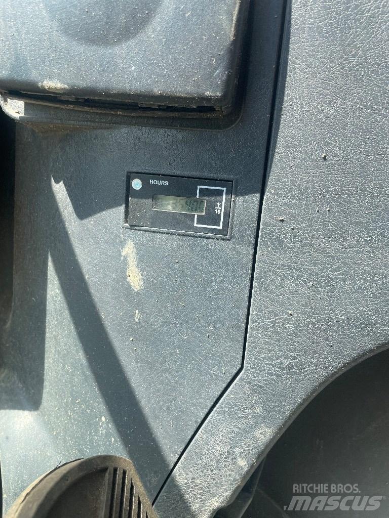 Hyundai 55w9a ホイール式油圧ショベル（パワーショベル・ユンボ・バックホー）