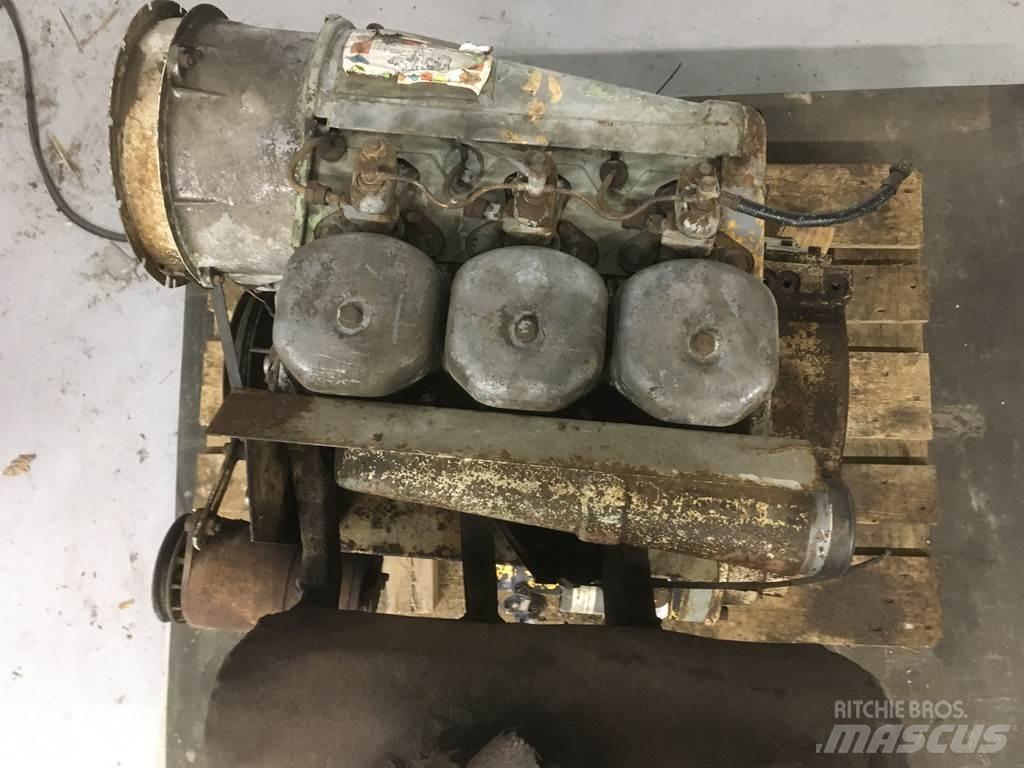 Deutz F3L912 USED エンジン