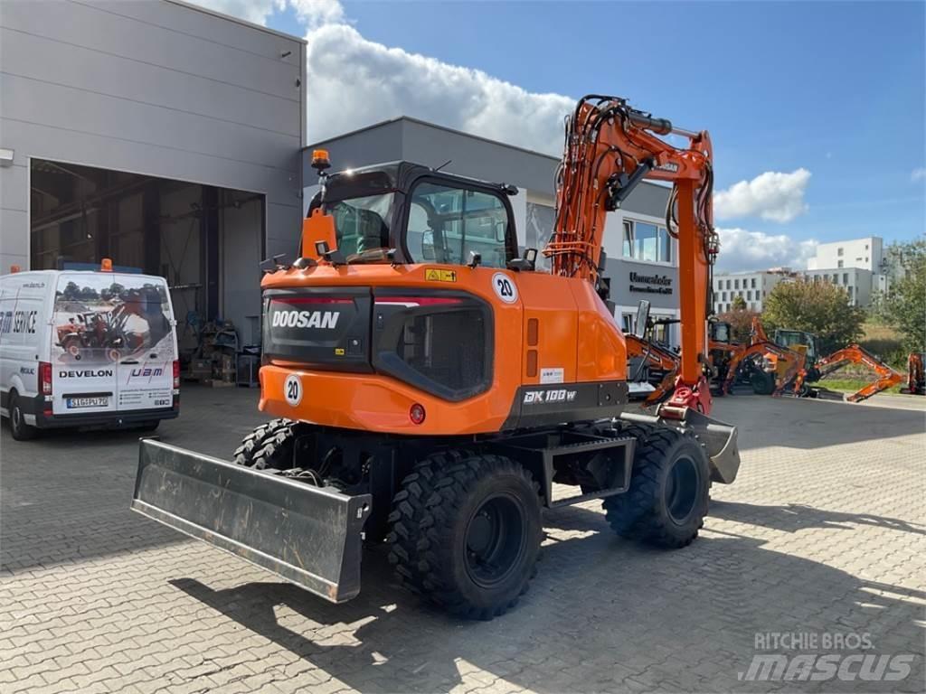 Doosan DX100W-7 ホイール式油圧ショベル（パワーショベル・ユンボ・バックホー）