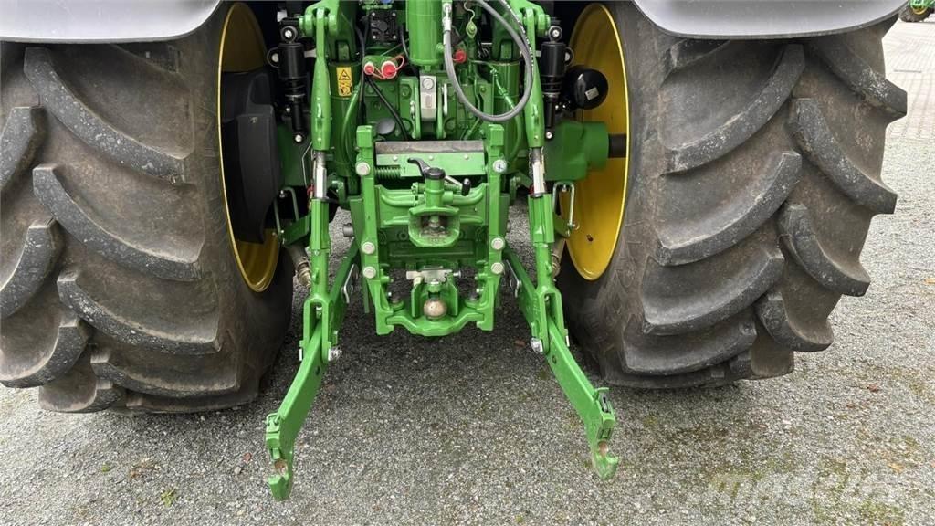 John Deere 6M 240 トラクター