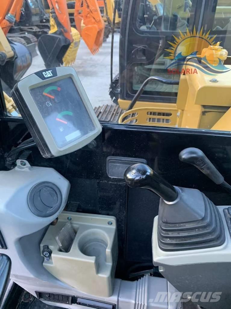 CAT 305.5 E2 大型油圧ショベル12t以上（パワーショベル・ユンボ）