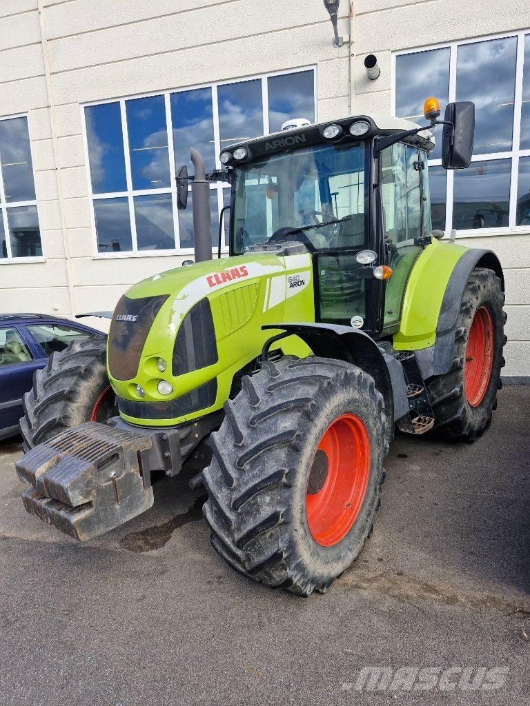 CLAAS Arion 640 トラクター