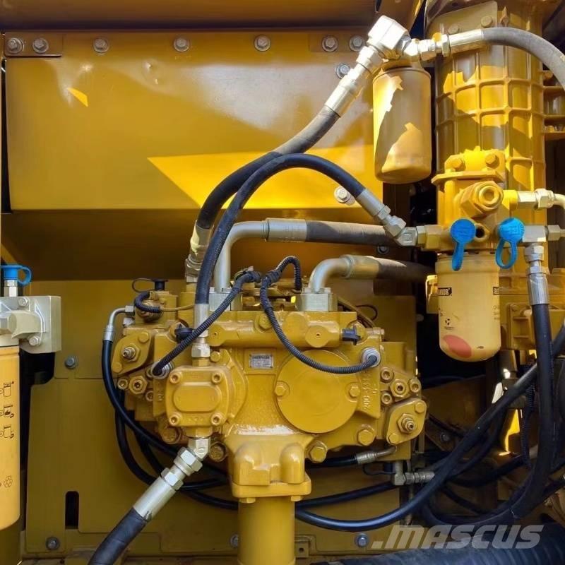 CAT 320 D 大型油圧ショベル12t以上（パワーショベル・ユンボ）