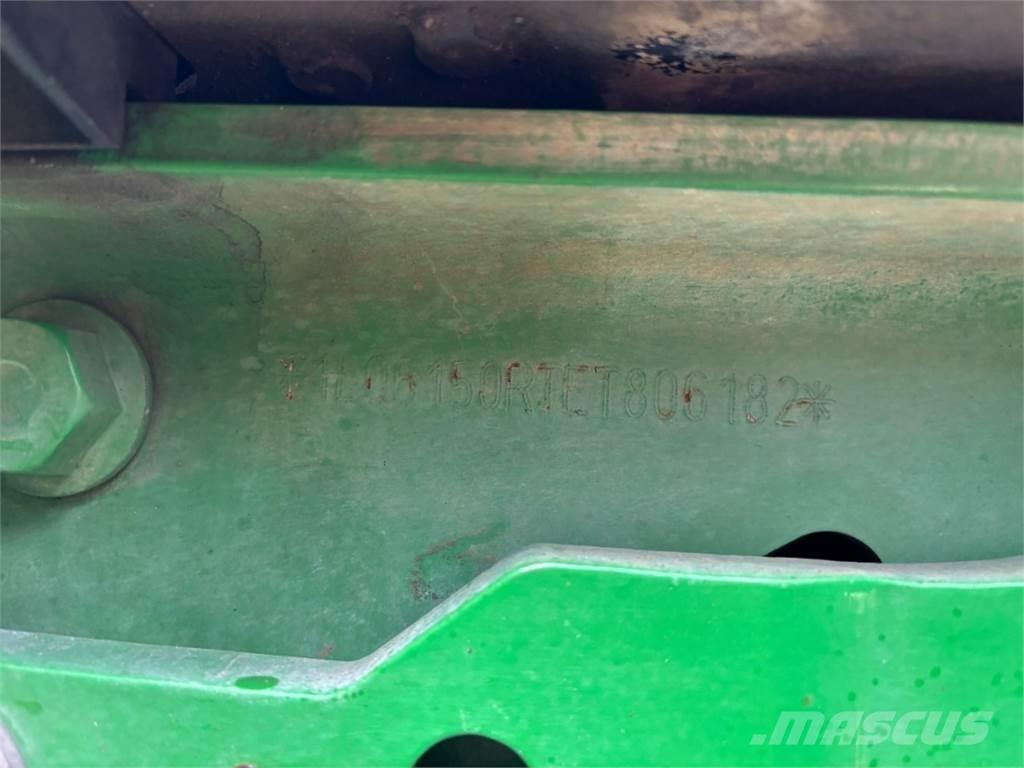John Deere 6150R トラクター