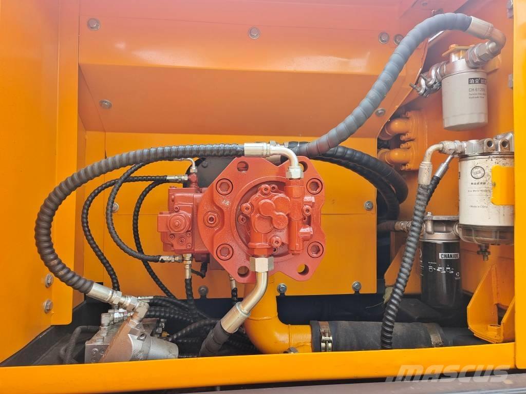 Hyundai HX 220 HD 大型油圧ショベル12t以上（パワーショベル・ユンボ）