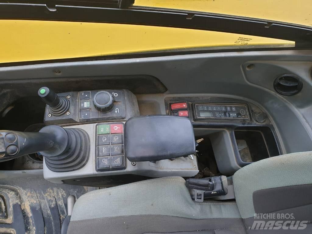 Wacker Neuson EZ 80 中型油圧ショベル 7ｔ-12ｔ（ユンボ・パワーショベル・バックホー）