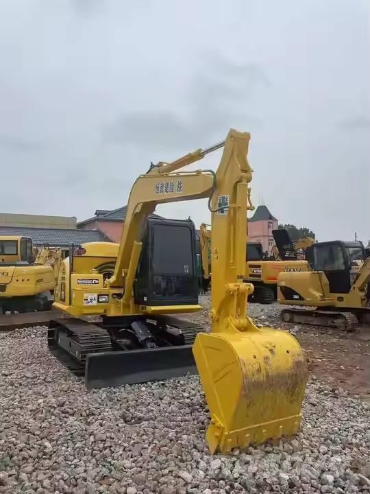 Komatsu PC70-8 中型油圧ショベル 7ｔ-12ｔ（ユンボ・パワーショベル・バックホー）