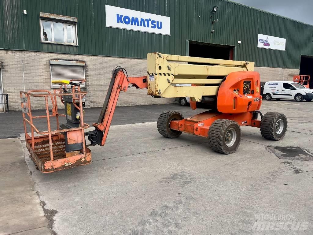 JLG 450 AJ ブームリフト　屈伸型