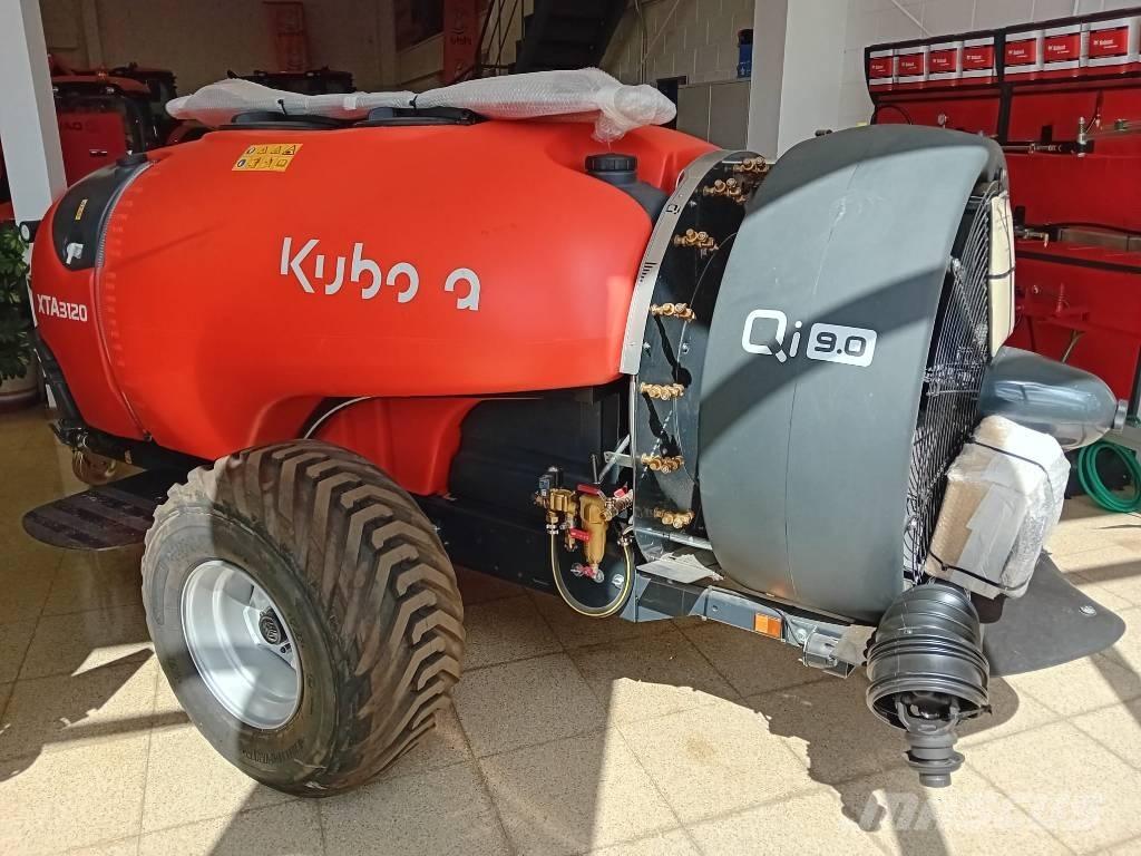 Kubota XTA3120 牽引型スプレイヤー