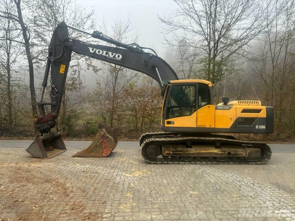 Volvo EC 220 DL 大型油圧ショベル12t以上（パワーショベル・ユンボ）