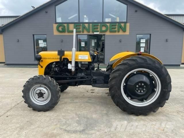 Massey Ferguson 35 トラクター