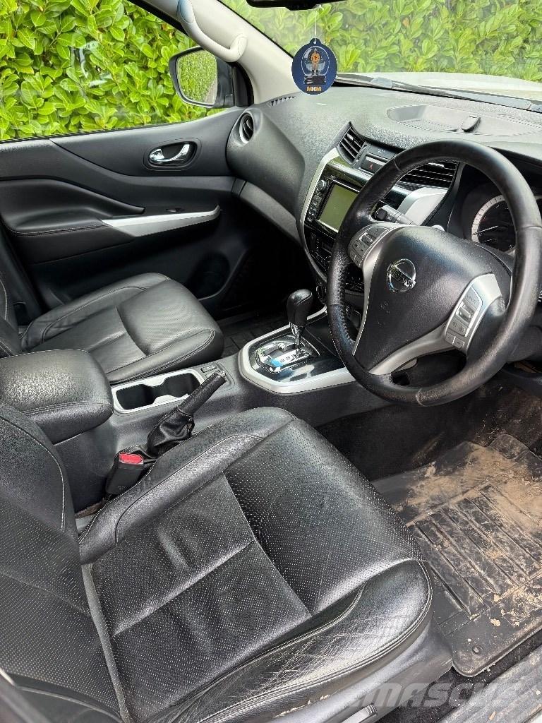 Nissan Navara ピックアップ／ドロップサイド