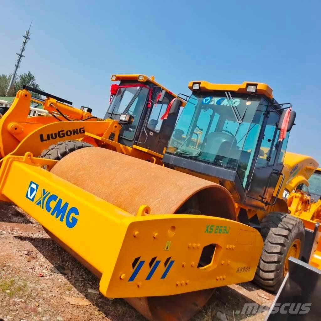 XCMG XS263J 振動ローラ