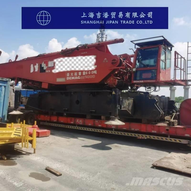 Demag CC 2800 クローラクレーン