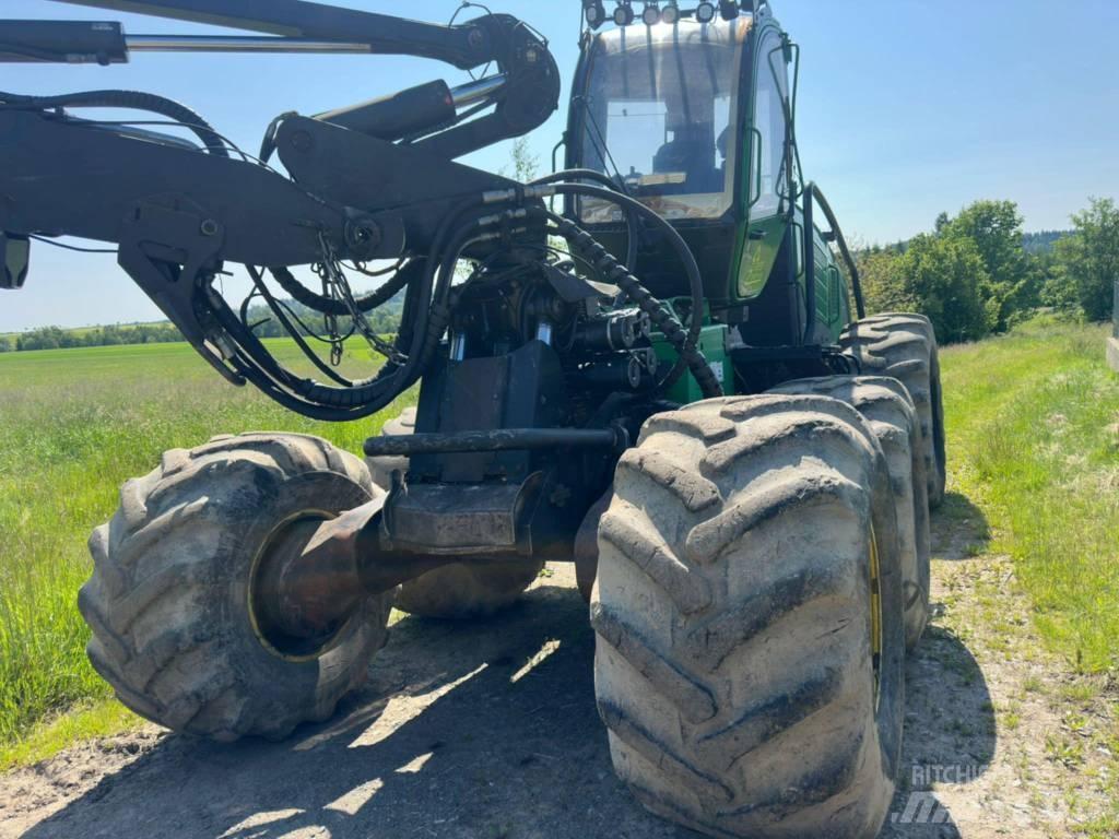 John Deere 1470 E ハーベスター