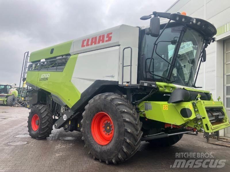 CLAAS LEXION 6700 コンバイン