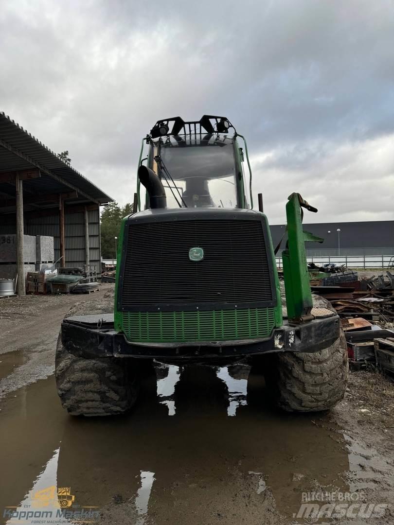 John Deere 1510E フォワーダー
