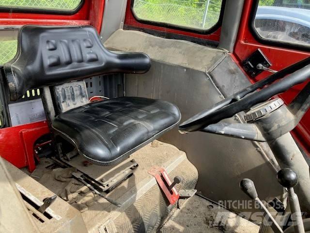 Massey Ferguson 1080 トラクター
