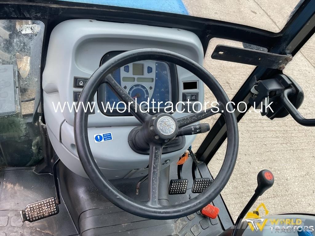New Holland T 4.95 F トラクター