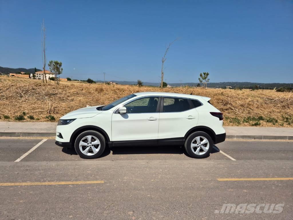 Nissan Qashqai 自動車