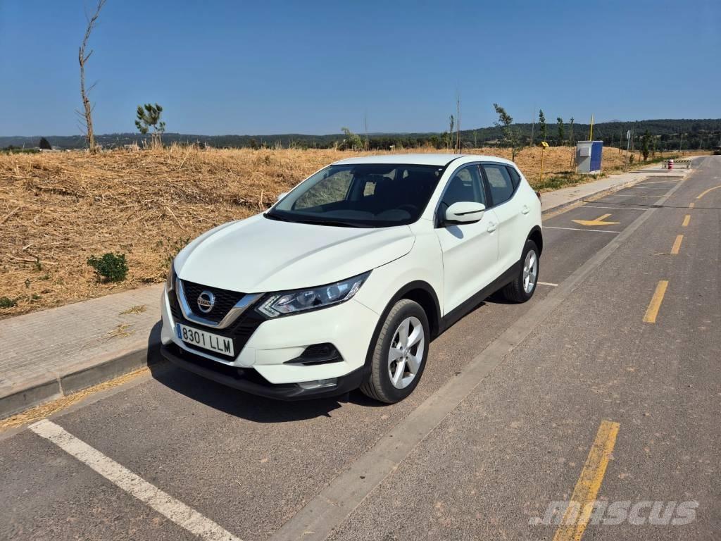 Nissan Qashqai 自動車