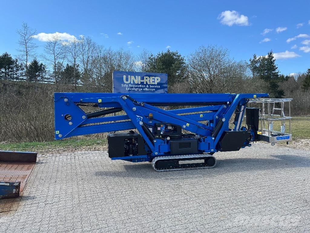 CTE Traccess 270 ブームリフト　屈伸型