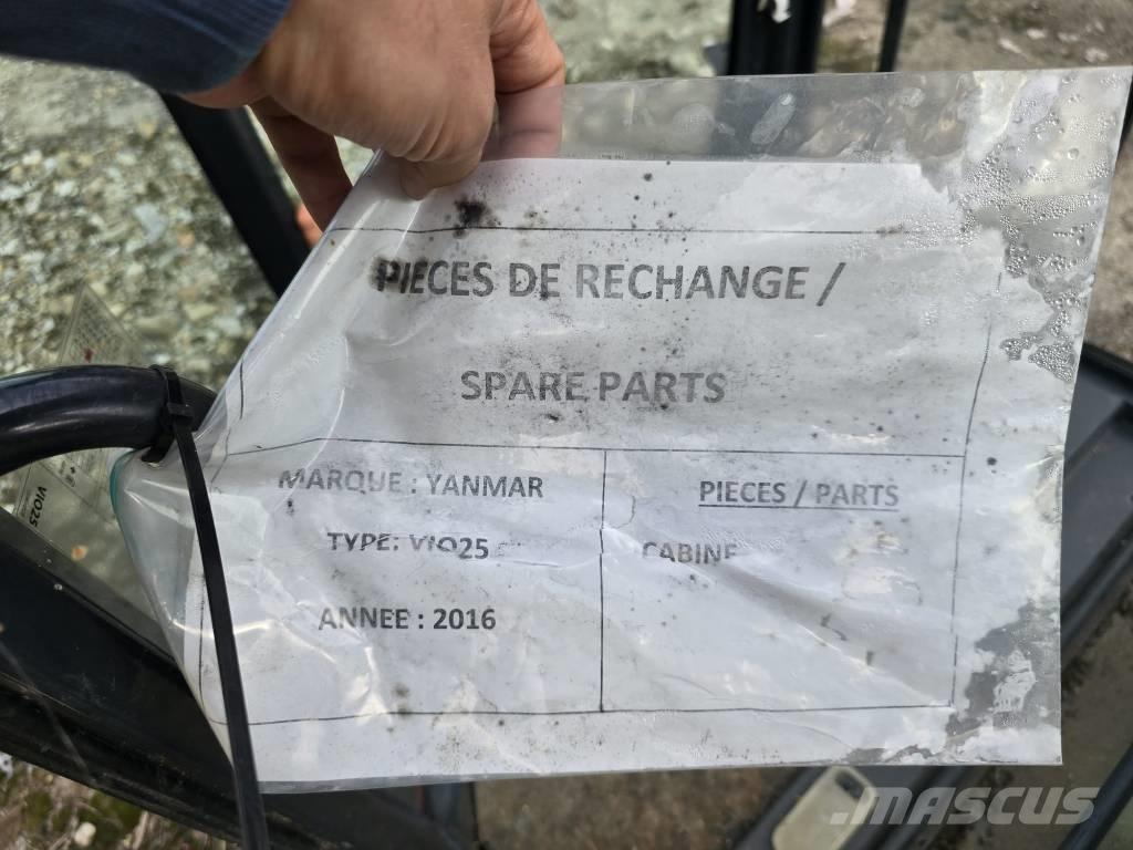 Yanmar Vio 25 Cabine キャビン及び内装