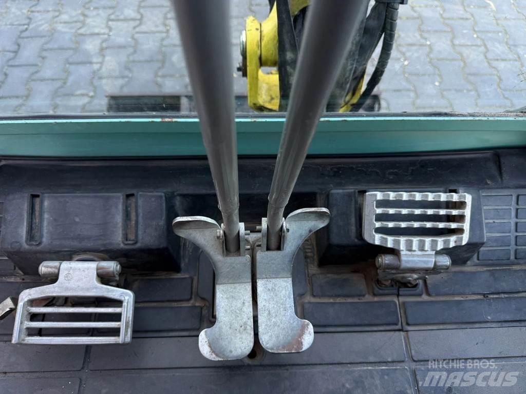 Yanmar SV17 ミニクレーン
