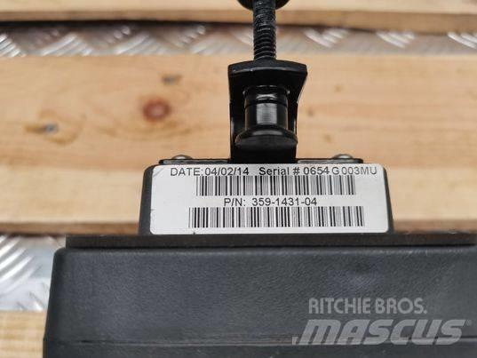 CAT 720 meter 電子機器