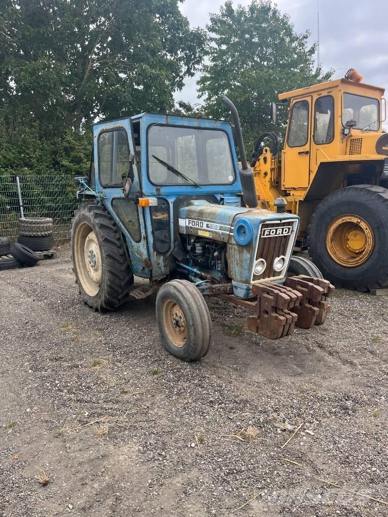 Ford 4100 トラクター