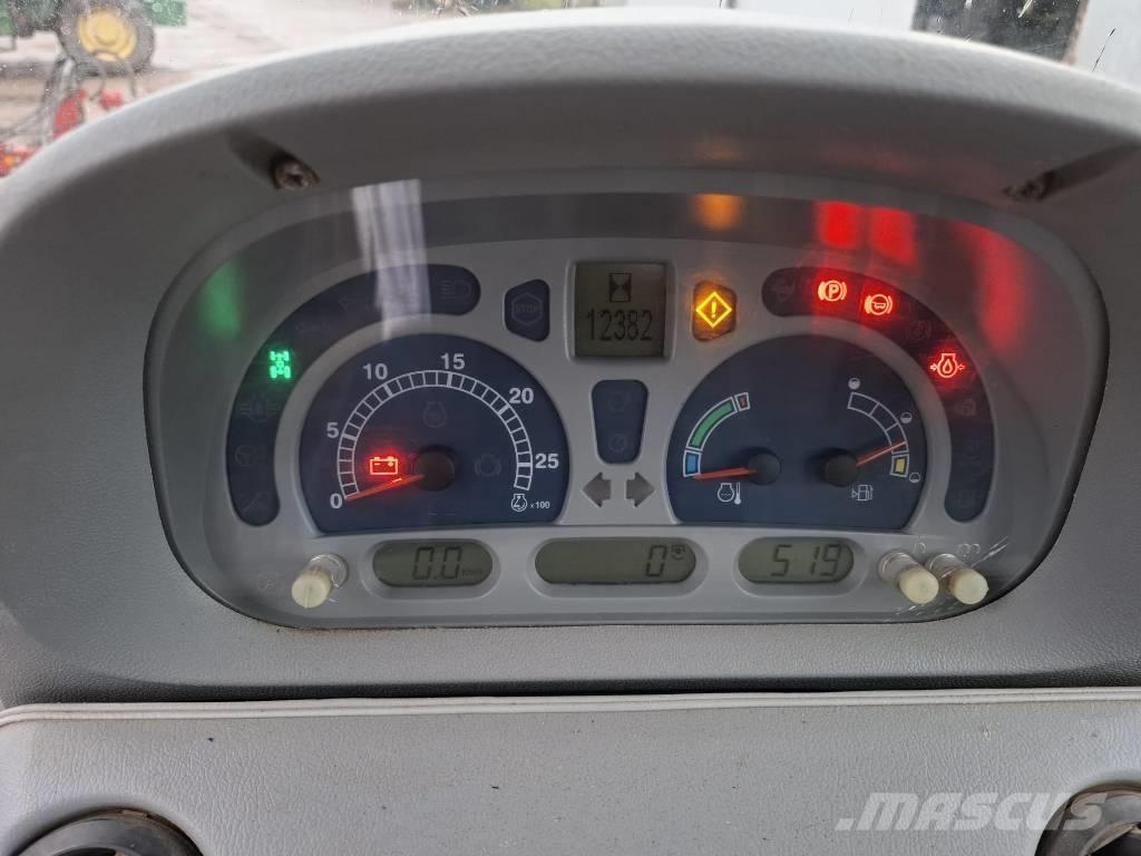 New Holland T 6030 トラクター