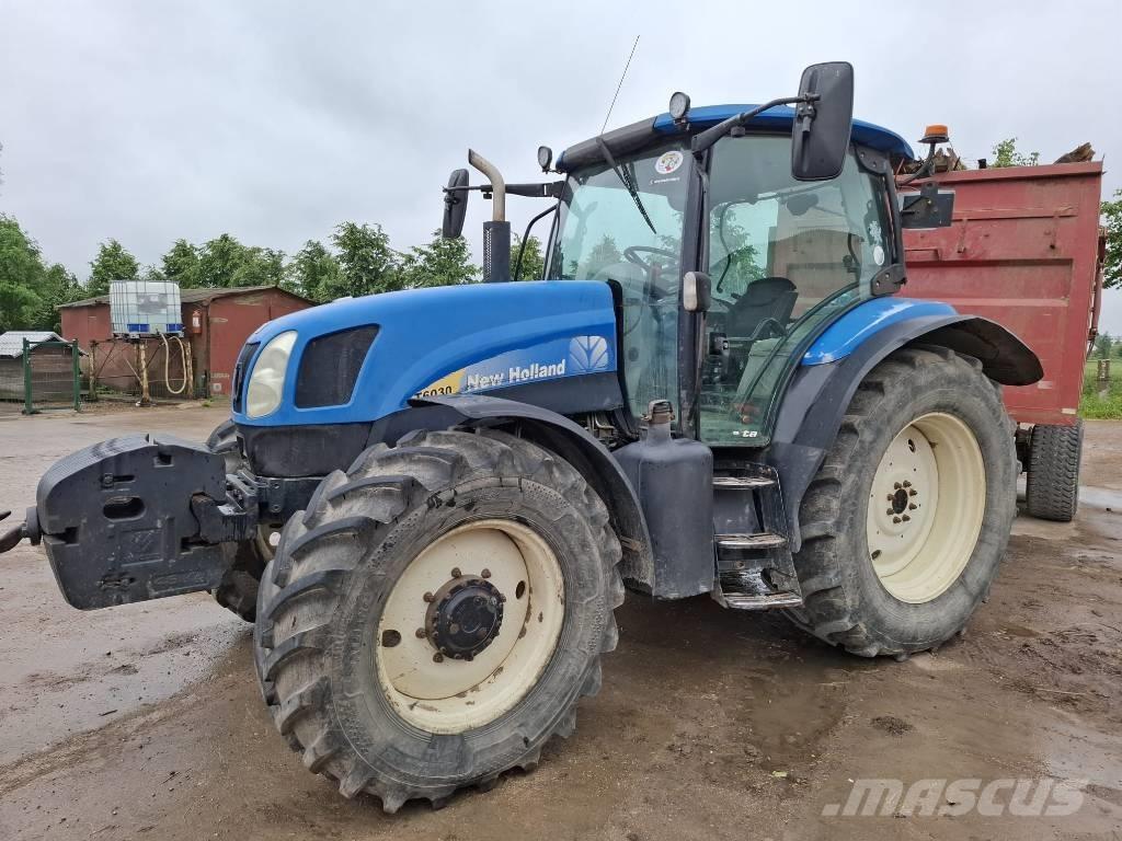 New Holland T 6030 トラクター