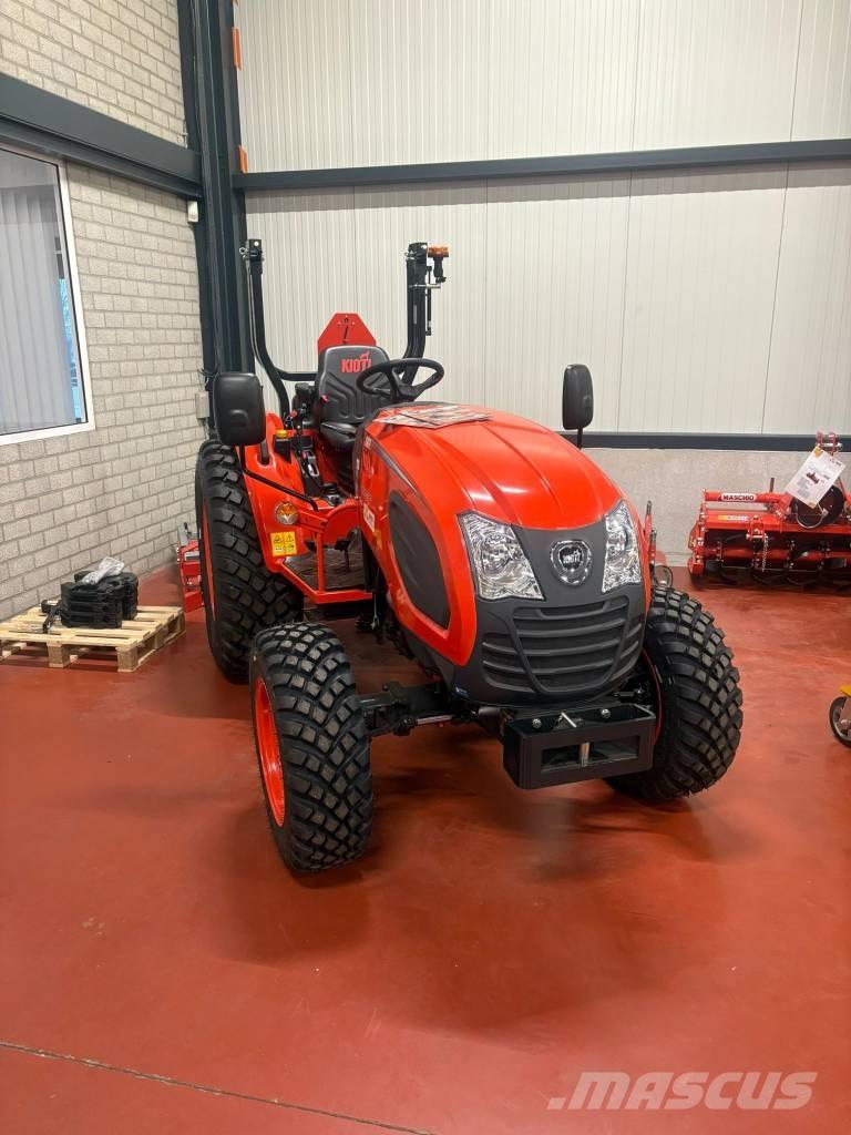 Kioti ck4030hst トラクター