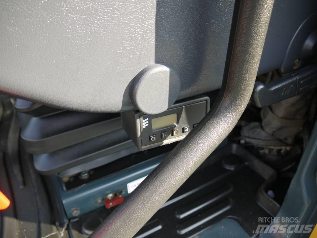 Hyundai HX 300 L 大型油圧ショベル12t以上（パワーショベル・ユンボ）