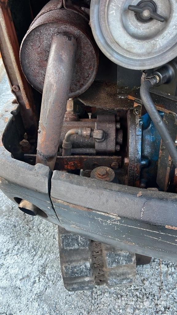 Hitachi Ex30-1 ミニ油圧ショベル 7t以下（ミニユンボ・ミニディガー）