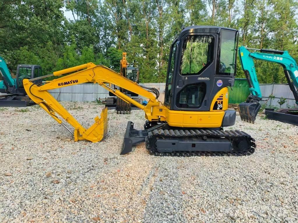 Komatsu PC 35 ミニ油圧ショベル 7t以下（ミニユンボ・ミニディガー）