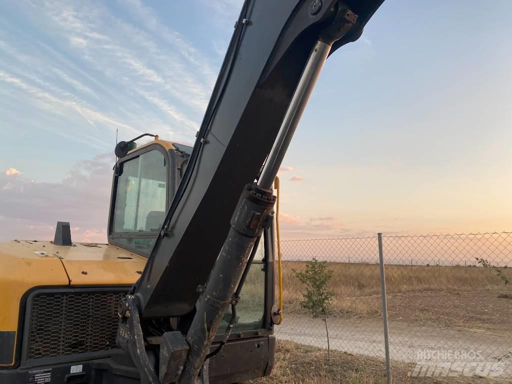 Volvo ECR 88 D 中型油圧ショベル 7ｔ-12ｔ（ユンボ・パワーショベル・バックホー）