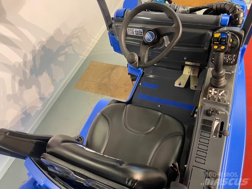 Multione 5.3k コンパクトトラクター