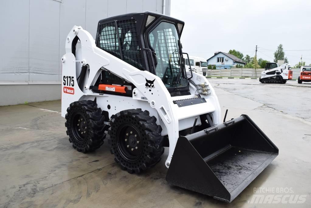 Bobcat S 175 スキッドステアローダー