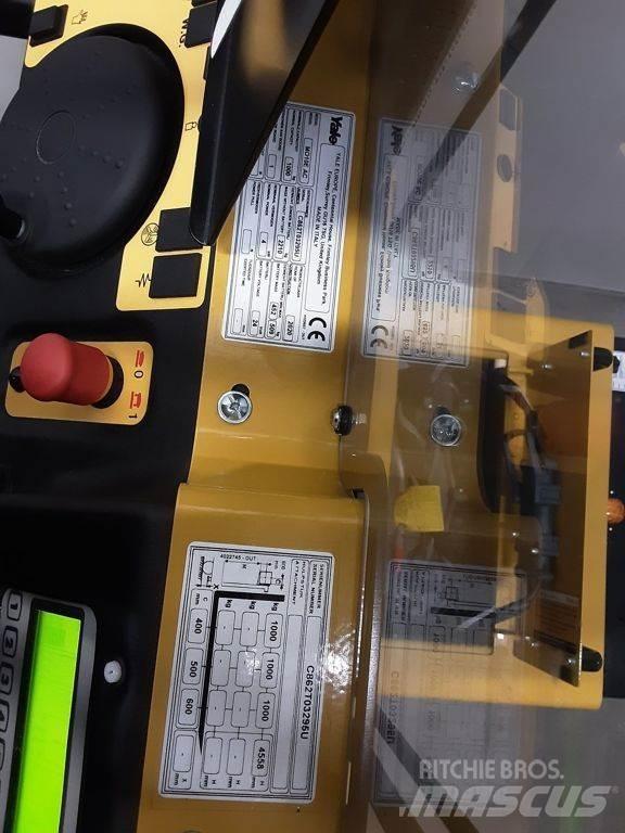 Yale MO10E 高型オーダーピッカー