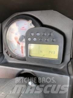Corvus DX4 EPS ユーティリティービークル・多目的四輪車